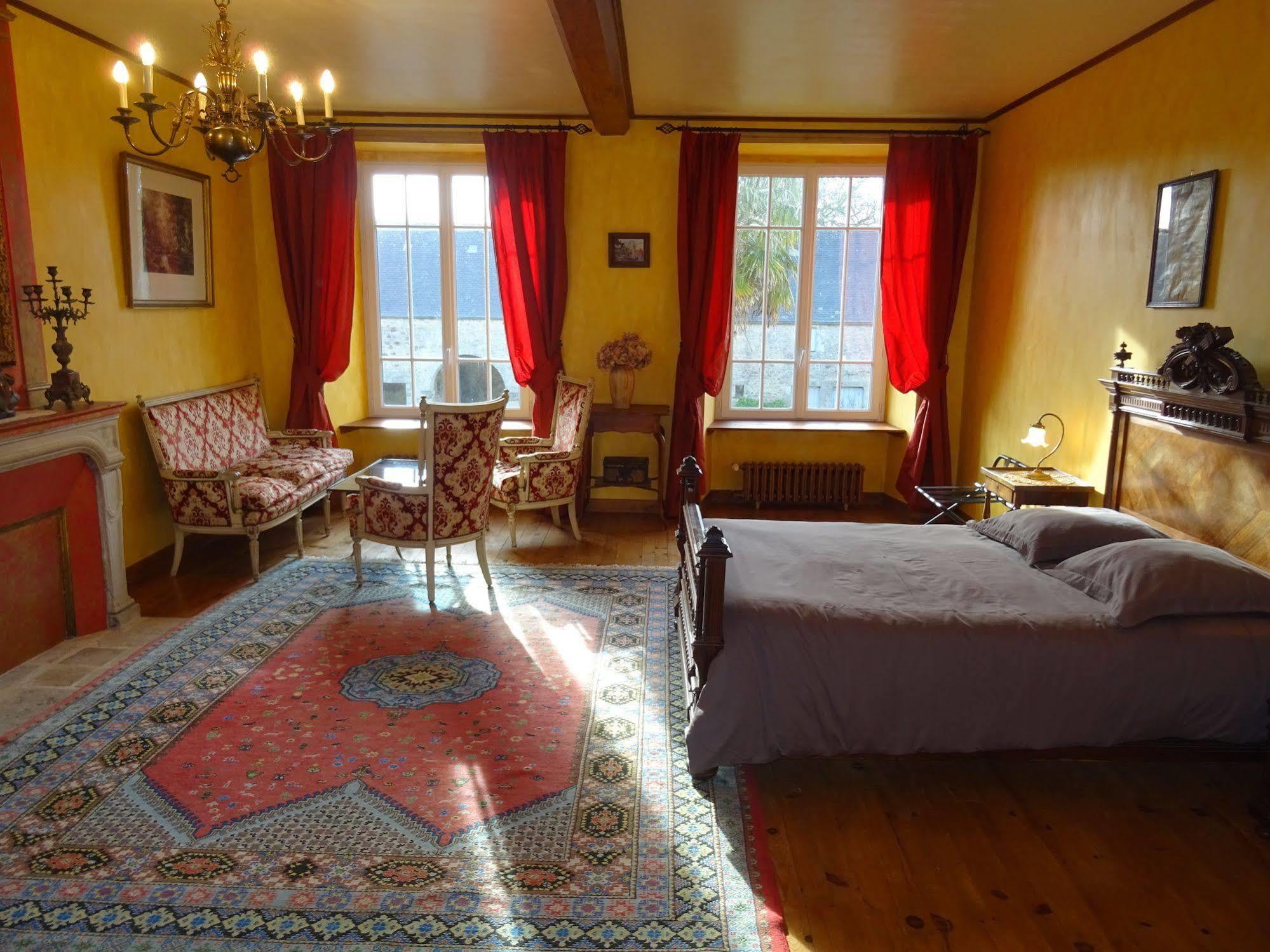 Bed and Breakfast Manoir De Savigny Valognes Zewnętrze zdjęcie