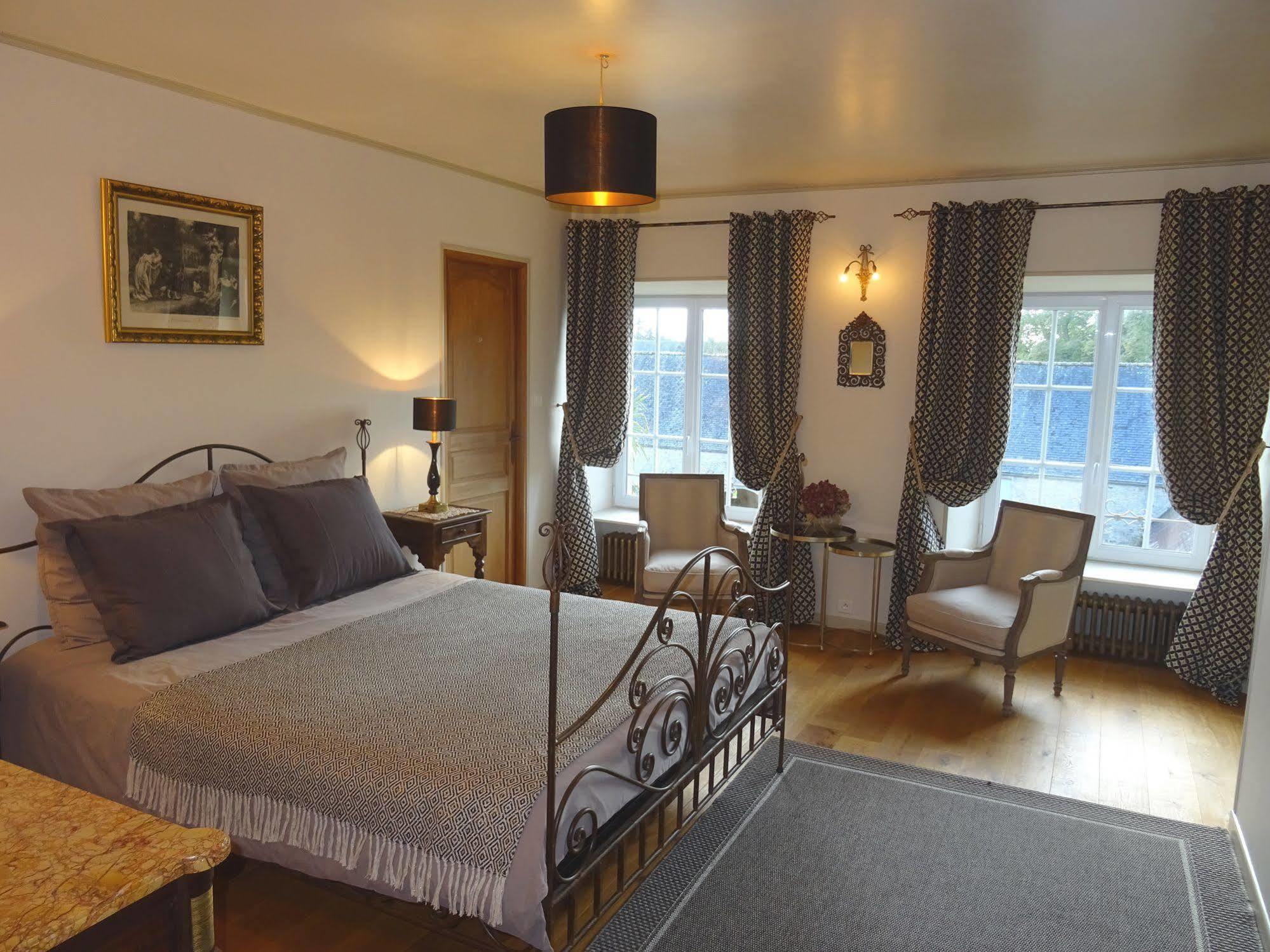Bed and Breakfast Manoir De Savigny Valognes Zewnętrze zdjęcie