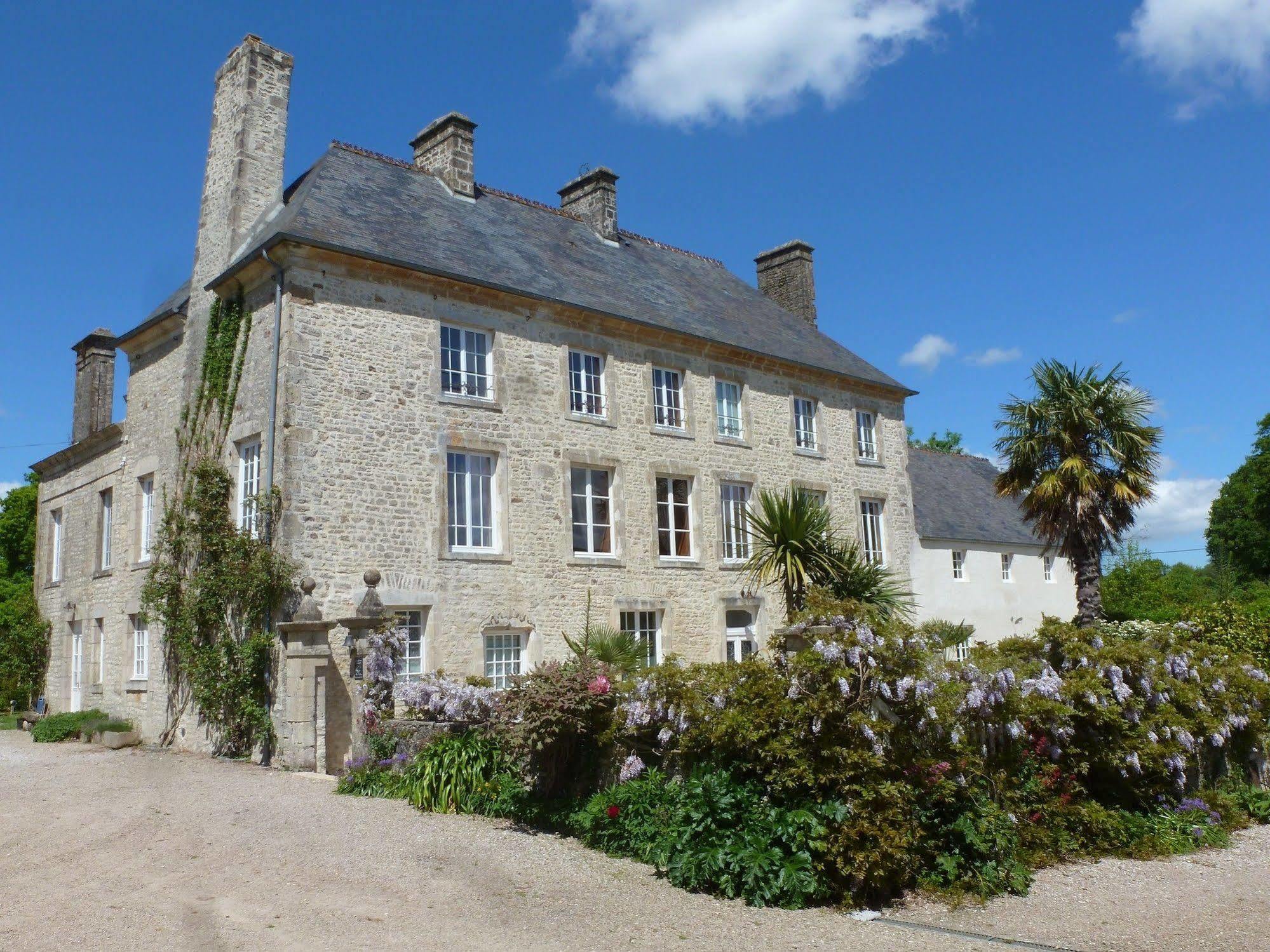 Bed and Breakfast Manoir De Savigny Valognes Zewnętrze zdjęcie